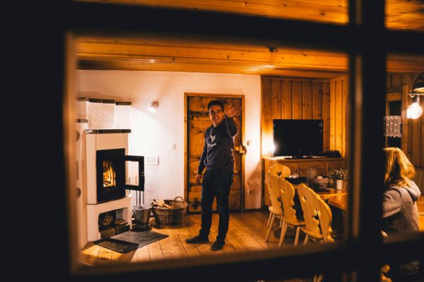 Hoiz Alm Huette mieten Österreich Hohe Tauern Wohnzimmer